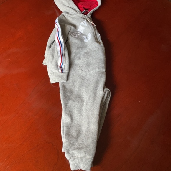 Converse onesie size 18M - Picture 11 of 13